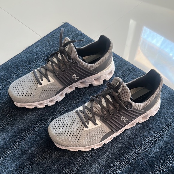 On Running Other - On Running Black and Gray Performance Sneakers Cloudswift Size 10.5 US